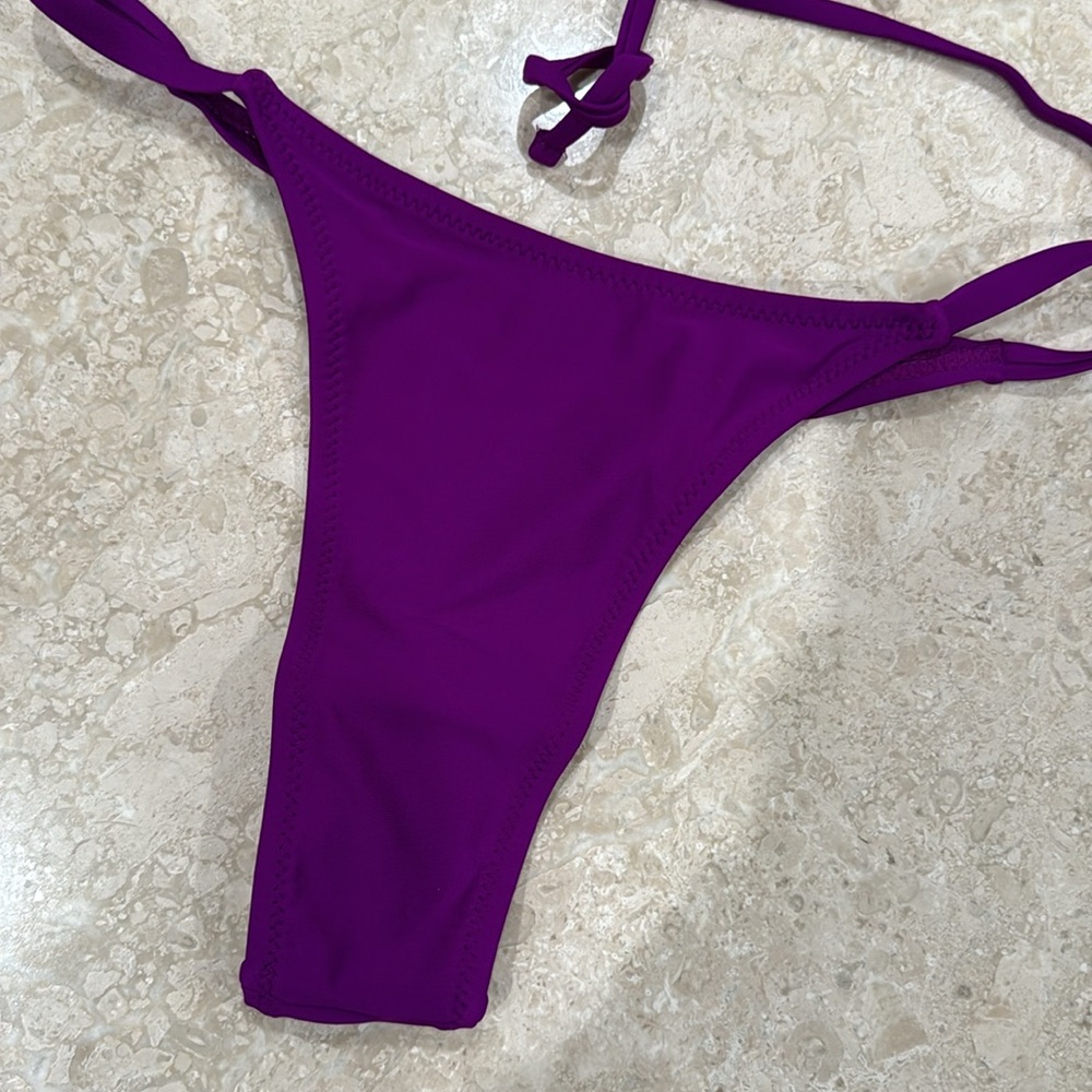 Bikini 👙 - Picture 2 of 6
